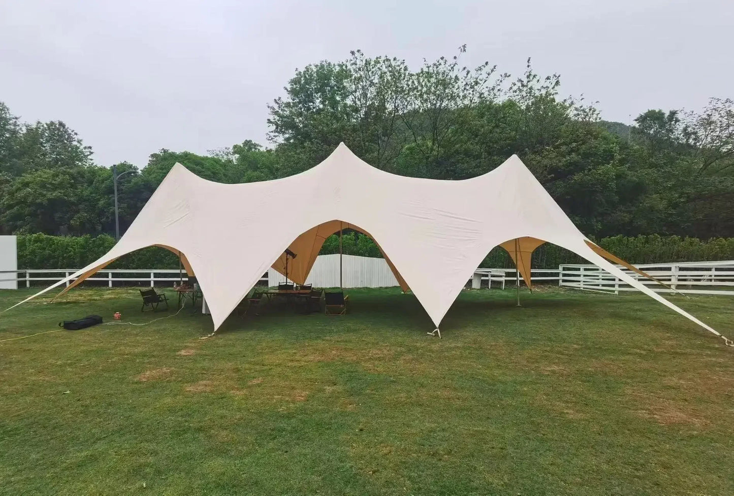 Hump Tent Octopus Shape,Waterproof Sunscreen,Cloud Top Canopy Large Space Multiple Sizes Thick Oxford,for Camping Wedding Party