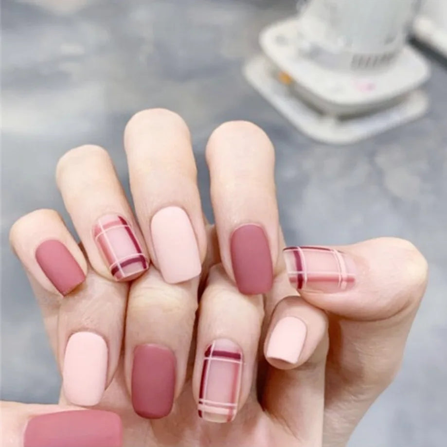 24Pcs/Box Gradient Color Artifical Press On Nails With Glue Long Coffin Fake Nails Lovely Girls Nail Art Ballerina False Nails