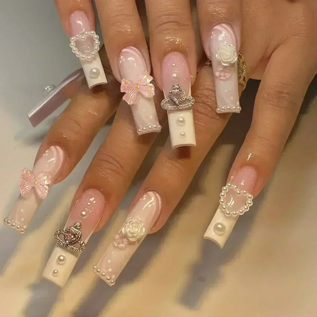 24Pcs Pink French False Nails French with Rhinestone Acrylic Fake Nail Tips Detachable Coffin Press on Nails Full Cover Manicure