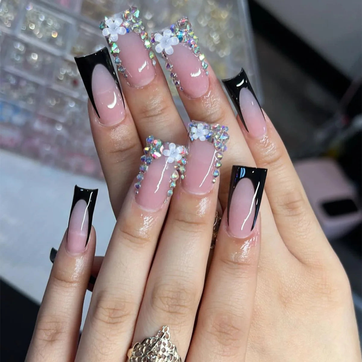 24pcs French Crystal Design False Nail Patches New Duckbill Shaped Fake Nails Full Cover Wearable Square Head Press on Nails
