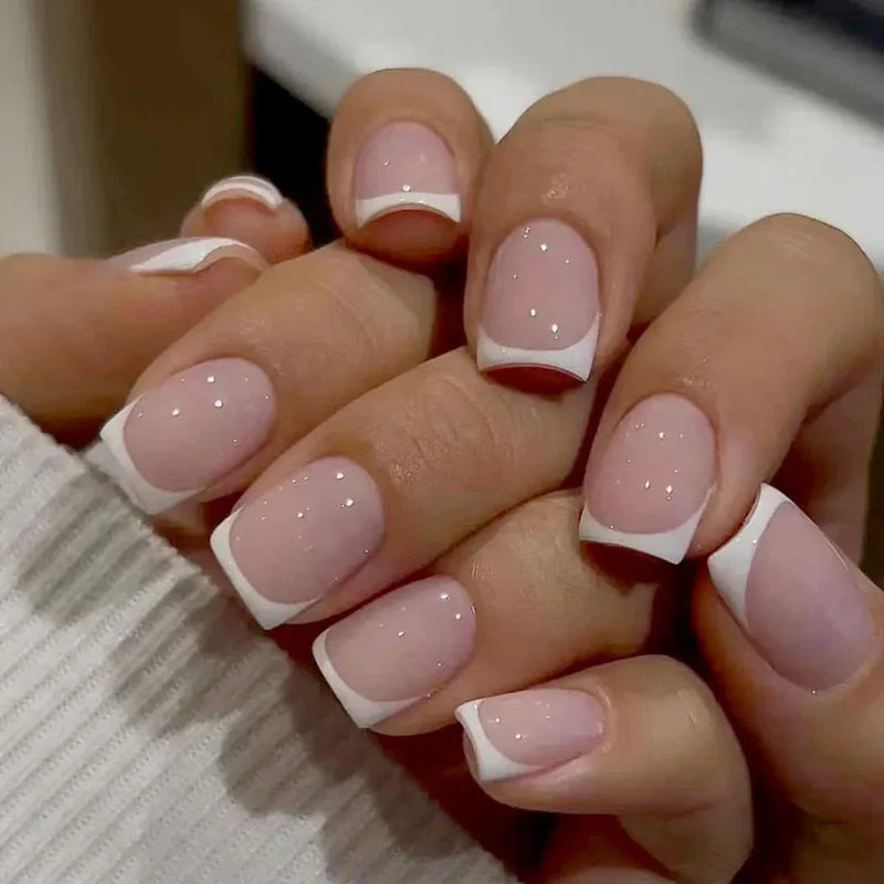 Glossy Press On Nails Set Short Oval Shiny Gradient French Nail Art Design Reusable Full Cover Fake Nails With Glue For Girls